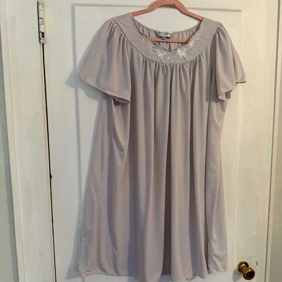 Miss Elaine Other - Miss Elaine Cream Classics night gown